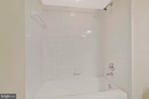 Bath - 7789 Solitude Ct, Mclean, VA 22102 photo 6 of 6