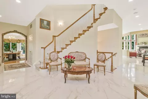 Entry Way - 7789 Solitude Ct, Mclean, VA 22102 photo 2 of 12