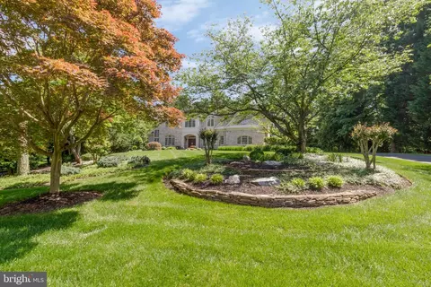 Exterior - 7789 Solitude Ct, Mclean, VA 22102 photo 20 of 28