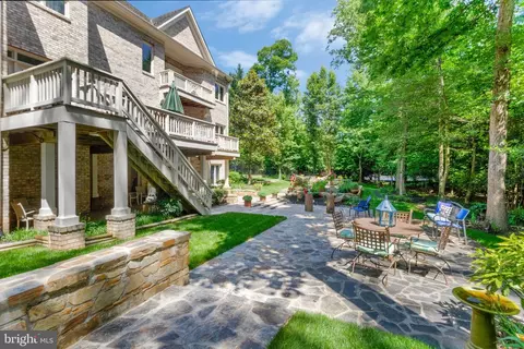 Exterior - 7789 Solitude Ct, Mclean, VA 22102 photo 12 of 28