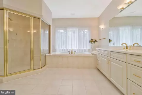 Bath - 7789 Solitude Ct, Mclean, VA 22102 photo 1 of 6