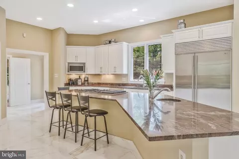 Kitchen - 7789 Solitude Ct, Mclean, VA 22102 photo 4 of 6