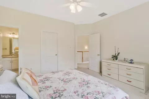 Bedroom - 7789 Solitude Ct, Mclean, VA 22102 photo 6 of 10