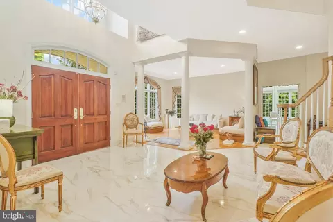 Entry Way - 7789 Solitude Ct, Mclean, VA 22102 photo 5 of 12