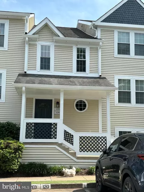 12950 Grays Pointe Rd #12950B, Fairfax, VA 22033