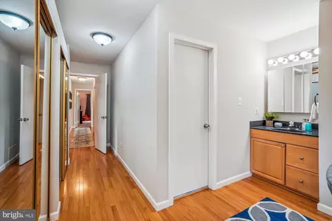 Entry Way - 2224 Cedar Cove Ct, Reston, VA 20191 photo 2 of 2