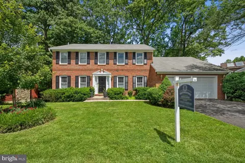 11122 Timberhead Ln, Reston, VA 20191