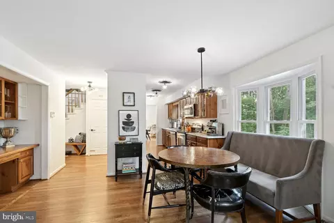 Entry Way - 11122 Timberhead Ln, Reston, VA 20191 photo 3 of 4