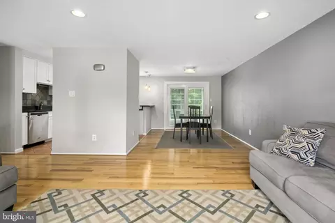2803 Classic Ct, Herndon, VA 20171 photo 17
