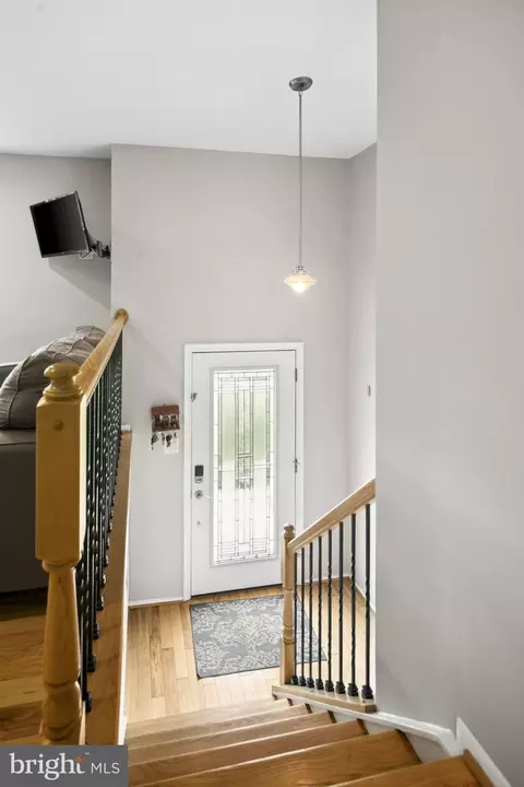 2803 Classic Ct, Herndon, VA 20171 photo 4