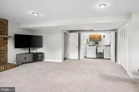2803 Classic Ct, Herndon, VA 20171 photo 36