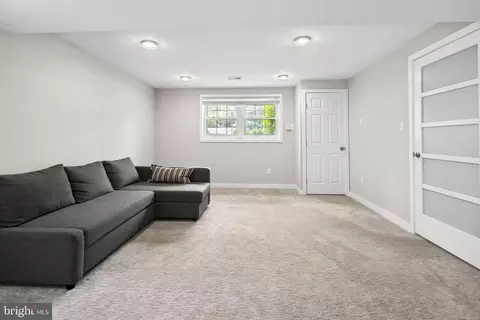 2803 Classic Ct, Herndon, VA 20171 photo 30