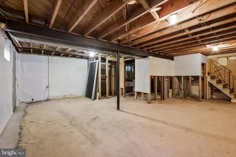 8419 Derby Ct, Springfield, VA 22151 photo 30