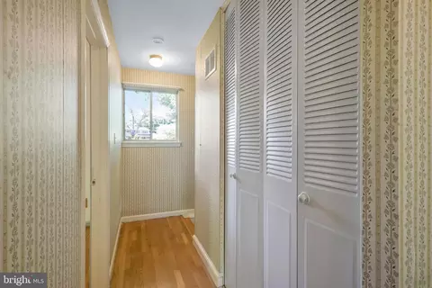 8419 Derby Ct, Springfield, VA 22151 photo 28