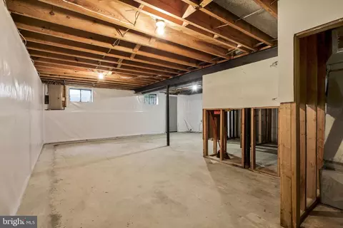 8419 Derby Ct, Springfield, VA 22151 photo 29