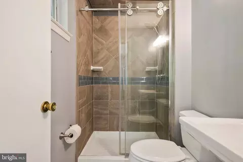 8419 Derby Ct, Springfield, VA 22151 photo 25