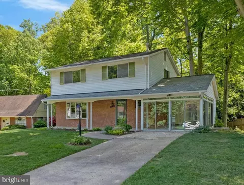 8419 Derby Ct, Springfield, VA 22151