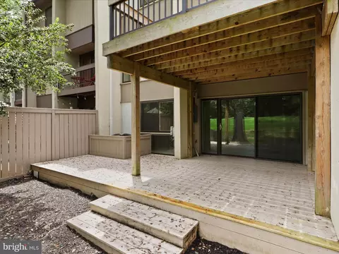 Exterior - 11620 Newbridge Ct, Reston, VA 20191 photo 9 of 12