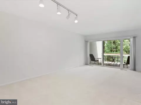 Living - 11620 Newbridge Ct, Reston, VA 20191 photo 3 of 14