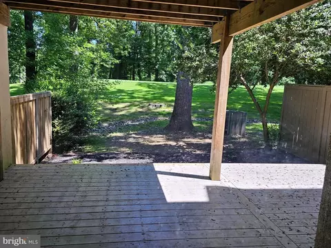 Exterior - 11620 Newbridge Ct, Reston, VA 20191 photo 2 of 12
