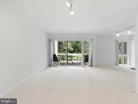 Living - 11620 Newbridge Ct, Reston, VA 20191 photo 5 of 14