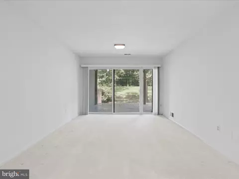 Living - 11620 Newbridge Ct, Reston, VA 20191 photo 14 of 14