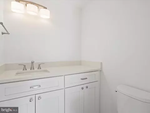 Bath - 11620 Newbridge Ct, Reston, VA 20191 photo 1 of 5
