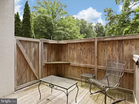 Exterior - 11620 Newbridge Ct, Reston, VA 20191 photo 6 of 12