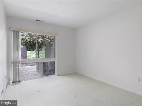 Bedroom - 11620 Newbridge Ct, Reston, VA 20191 photo 8 of 9