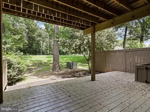 Exterior - 11620 Newbridge Ct, Reston, VA 20191 photo 8 of 12