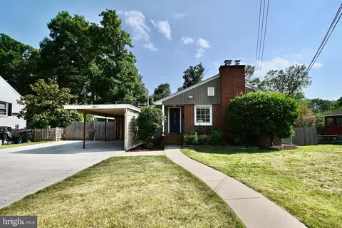 1801 Rollins Dr, Alexandria, VA 22307