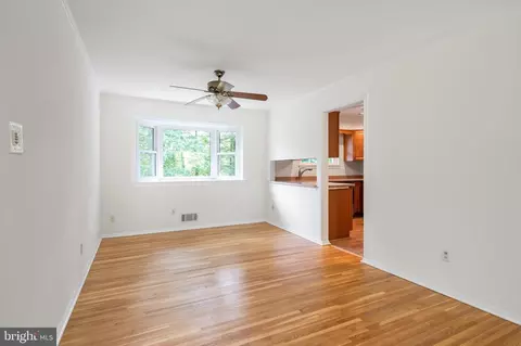 Living - 7717 Bellington Ct, Springfield, VA 22151 photo 6 of 9