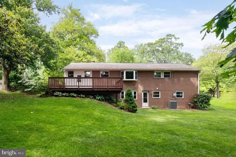 Exterior - 7717 Bellington Ct, Springfield, VA 22151 photo 3 of 8