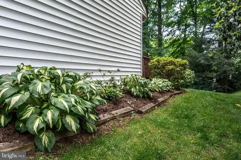 Exterior - 7717 Bellington Ct, Springfield, VA 22151 photo 7 of 8