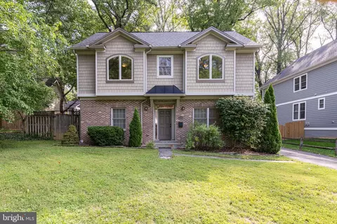 2123 Grayson Pl, Falls Church, VA 22043