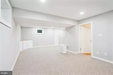 8620 Willowmere Dr, Vienna, VA 22180 photo 43
