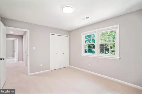 8620 Willowmere Dr, Vienna, VA 22180 photo 29
