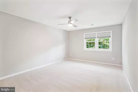 8620 Willowmere Dr, Vienna, VA 22180 photo 31