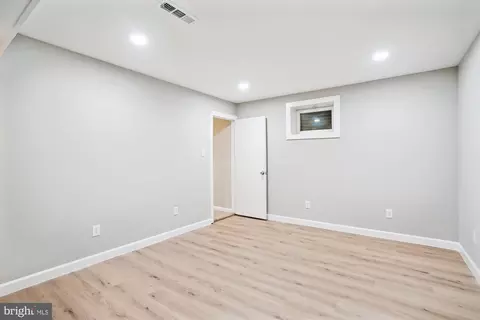8620 Willowmere Dr, Vienna, VA 22180 photo 41