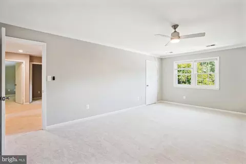 8620 Willowmere Dr, Vienna, VA 22180 photo 24