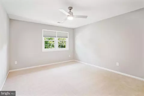 8620 Willowmere Dr, Vienna, VA 22180 photo 32