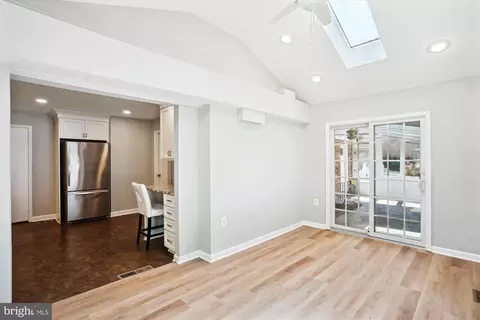 8620 Willowmere Dr, Vienna, VA 22180 photo 20