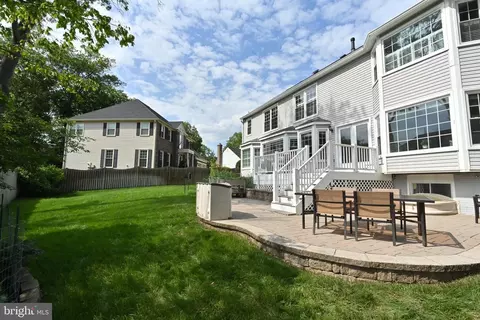 Exterior - 13441 Broken Branch Ct, Chantilly, VA 20151 photo 10 of 17