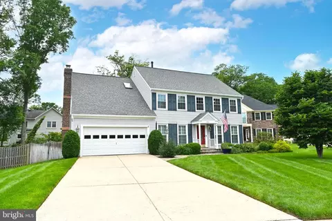 Exterior - 13441 Broken Branch Ct, Chantilly, VA 20151 photo 13 of 17
