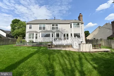 Exterior - 13441 Broken Branch Ct, Chantilly, VA 20151 photo 8 of 17