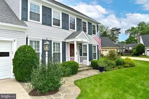 Exterior - 13441 Broken Branch Ct, Chantilly, VA 20151 photo 17 of 17