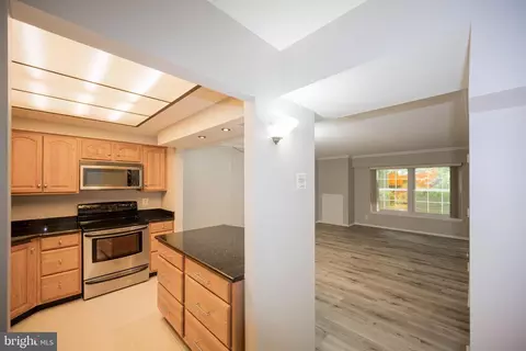 7640 Tremayne Pl #107, Mclean, VA 22102