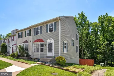 5540 Woodlawn Manor Ct, Alexandria, VA 22309