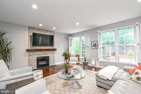 Other - 9447 Brenner Ct, Vienna, VA 22180 photo 4 of 9