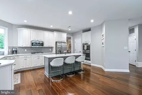 Kitchen - 9447 Brenner Ct, Vienna, VA 22180 photo 1 of 2